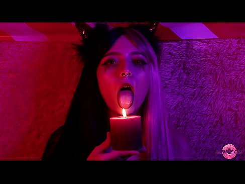 ❤️ Μια παθιασμένη πίπα από ένα σέξι Succubus με ένα σπέρμα στο στόμα της. ❤️❌ Ανώμαλο βίντεο ❌️
