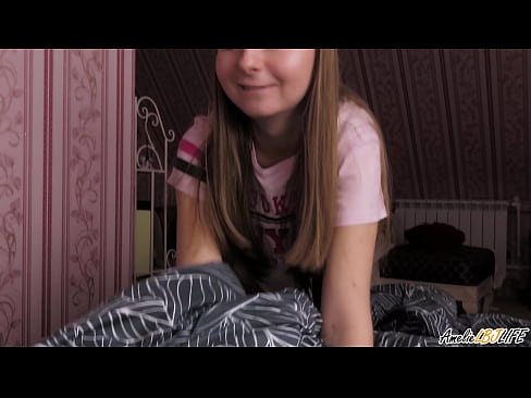 ❤️ Blonde Sucks her Best Friend Deeply και παίρνει σπέρμα στο στόμα της ❤️❌ Ανώμαλο βίντεο ❌️